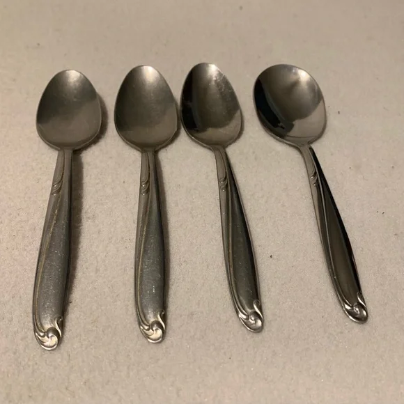 Simeon L. & George H. Rogers Variety Flatware - Picture 5 of 6